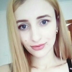 Meet your Posher, Macrina